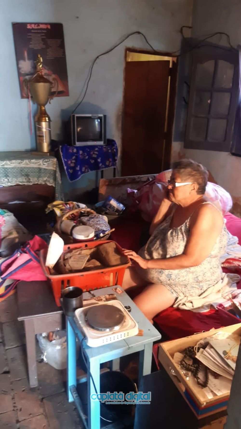 Terrible y triste: Ña Ninfa es desalojada de su casa por su propia hija